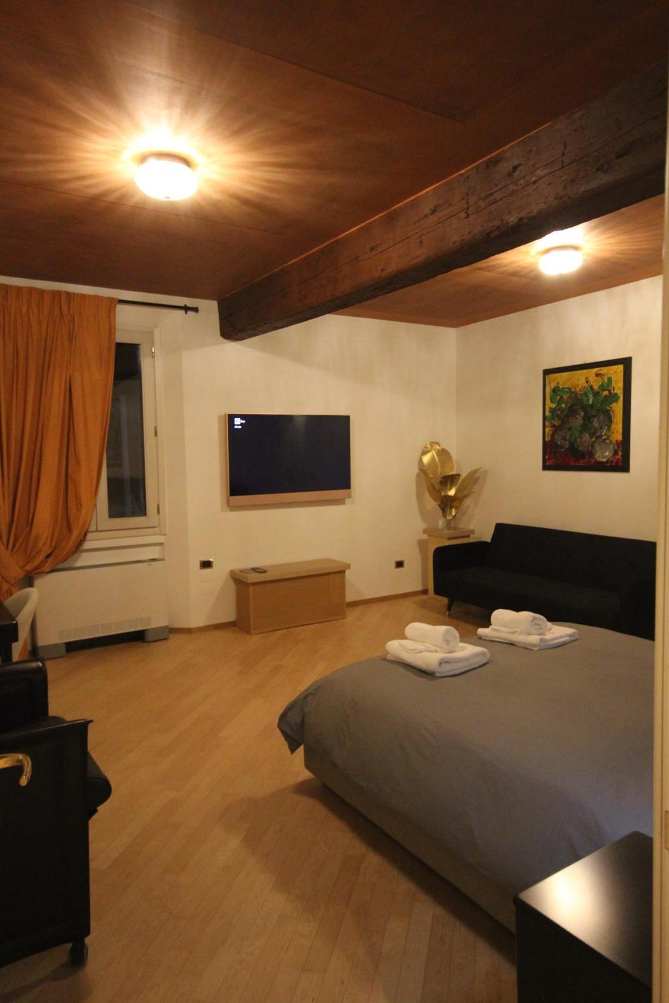 Casa Nina Bologna Centro Bed & Breakfast Exterior photo